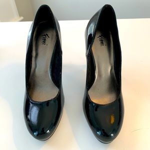 Fioni black patent 4 inch heels. Size 7